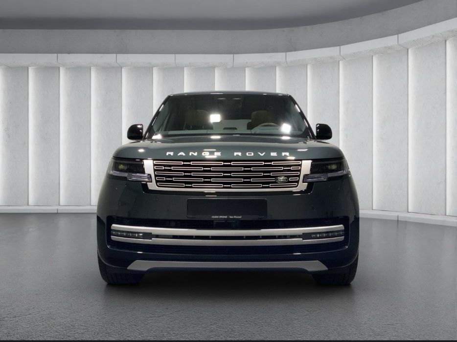 Range Rover Autobiography P530 LWB 7-Seat (Green Color)
