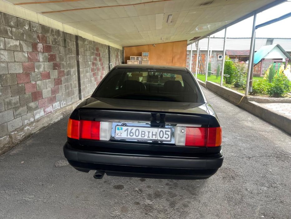 Audi 100 C4 1992 года