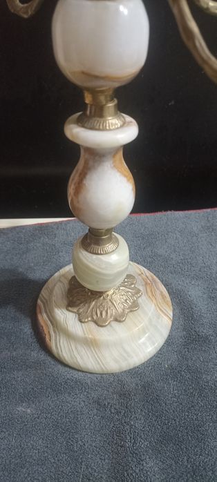 Подсвечник из Оникса, каменный.
