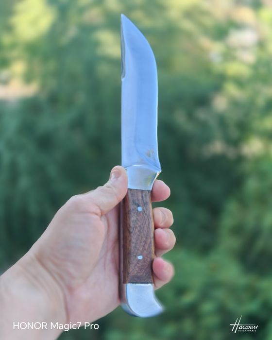Cuțit de vânătoare din  foaie de arc