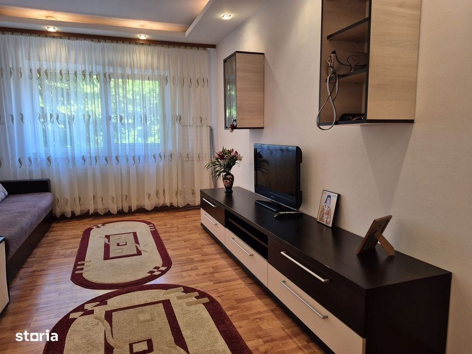 Apartament 2 camere, confort 1 decomandat, Trivale.