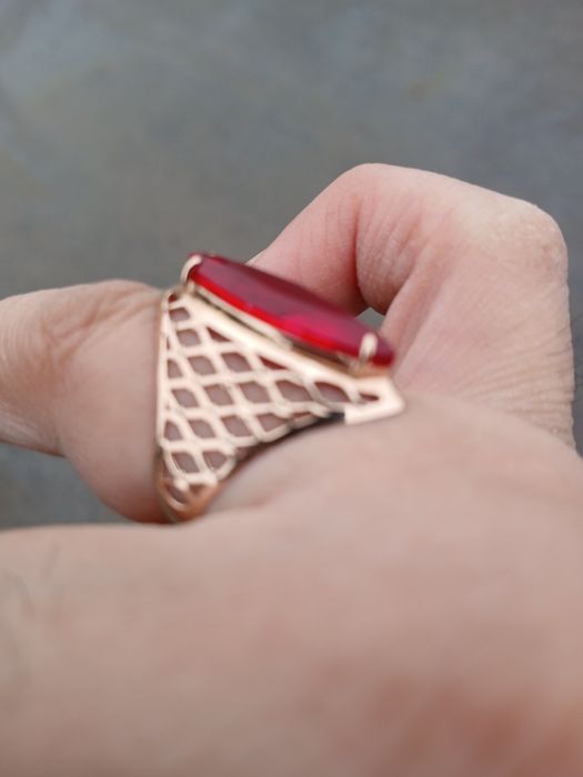 Продам золото  кольцо