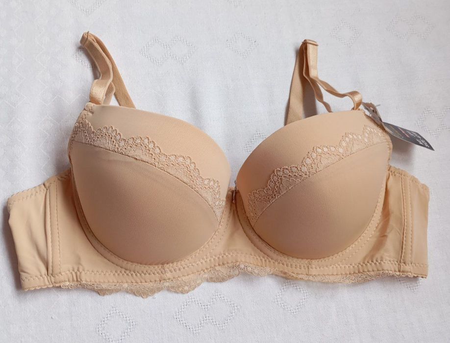 Продаются бюстгалтеры.Абсолютно новые,разного цвета.