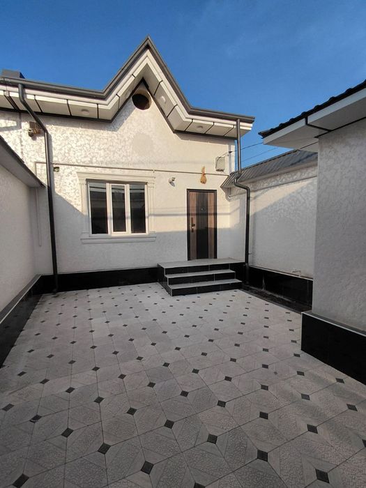 Продаётся дом 3 ком 80м2 Земля 1.5 сот янгихайот Ташкент махаля