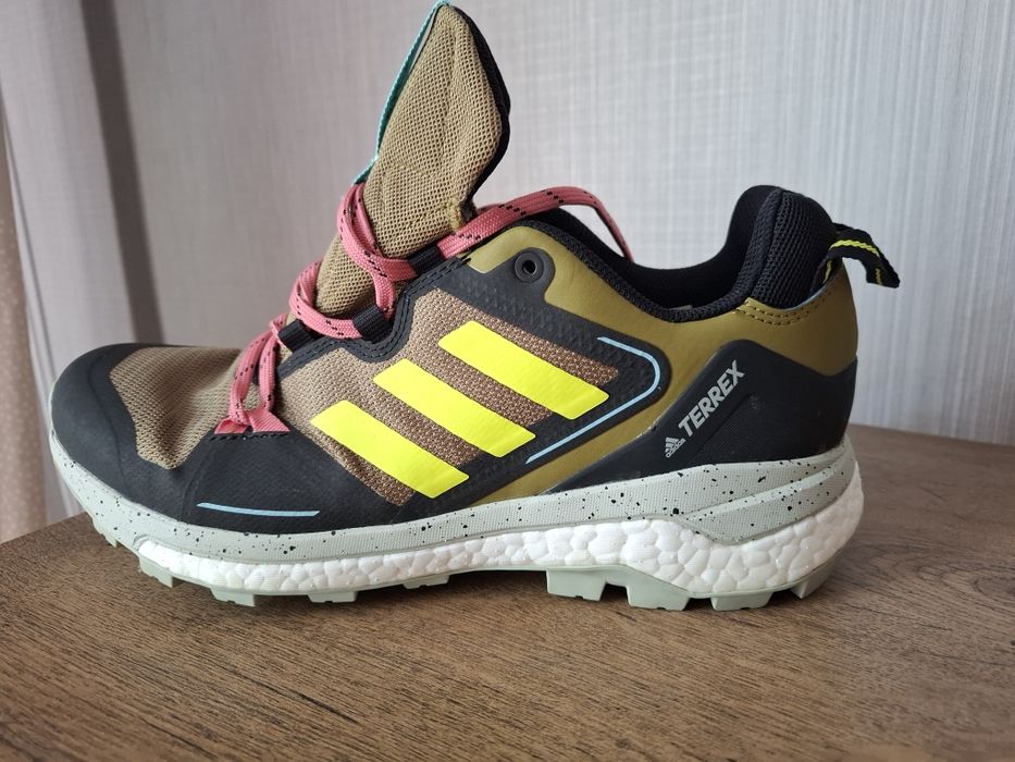 Adidas Terrex маратонки 42 номер.