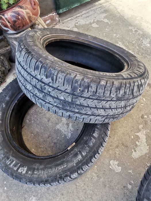 Гуми бусови 215/60/16 мишелин