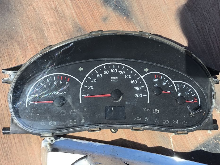 Продам запчасти приора