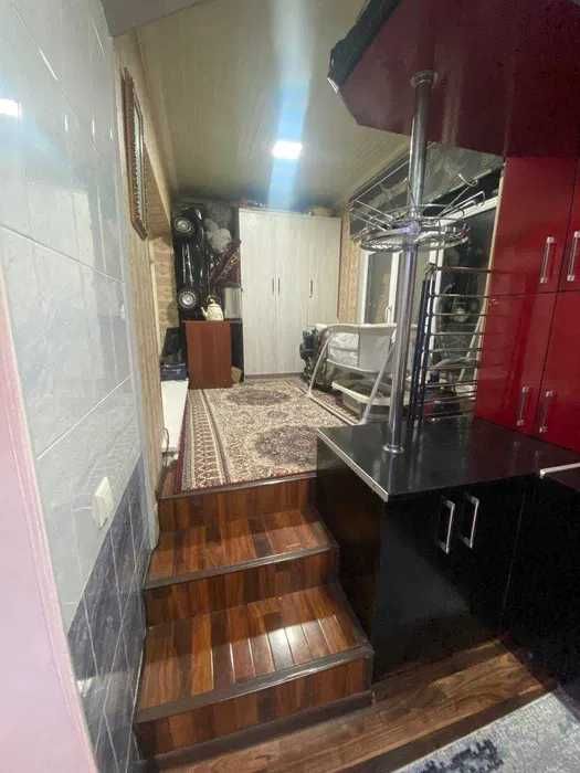 СРОЧНО !! Продается квартира в Яшнабаде 3в4/3/5 ( 92 кв/м ) Тузел 2