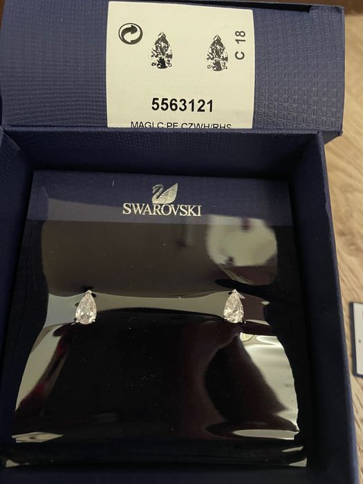 Обеци Swarovski - Attract stud Капка