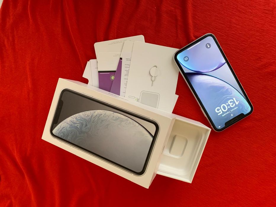 XR Alb 450lei . Iph.XR Alb 450lei