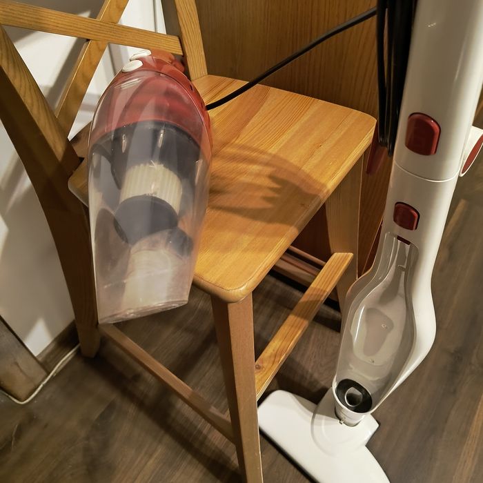 Aspirator vertical cu fir