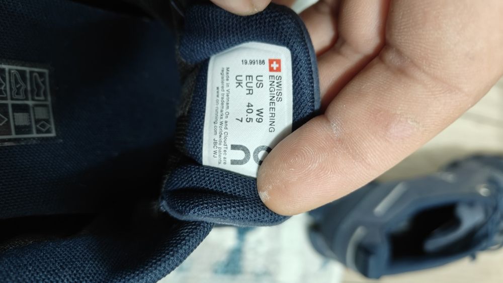 On.  cloud.  Nr   40.5