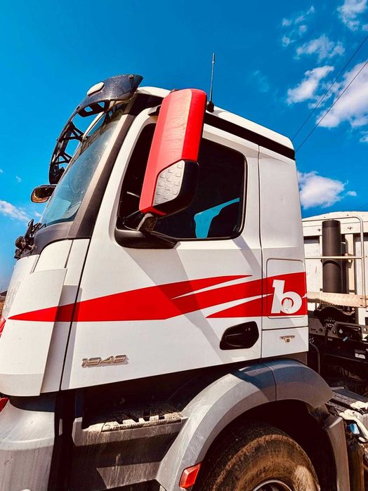 CAMION si BENA - ansamblu