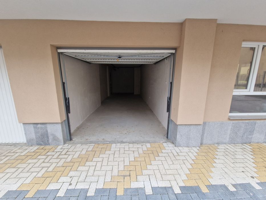 Двоен Гараж Склад  ПОД НАЕМ