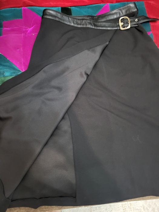Продам женскую юбку