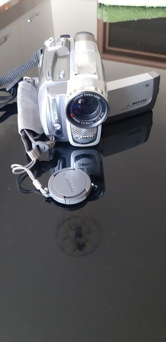 Продам Камеру canon pal MYX330i