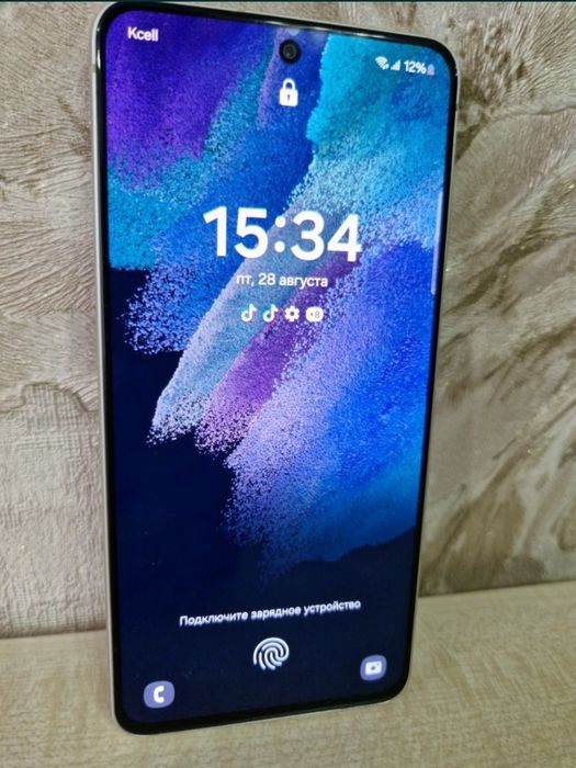Samsung s21 fe 8/128 в идеале