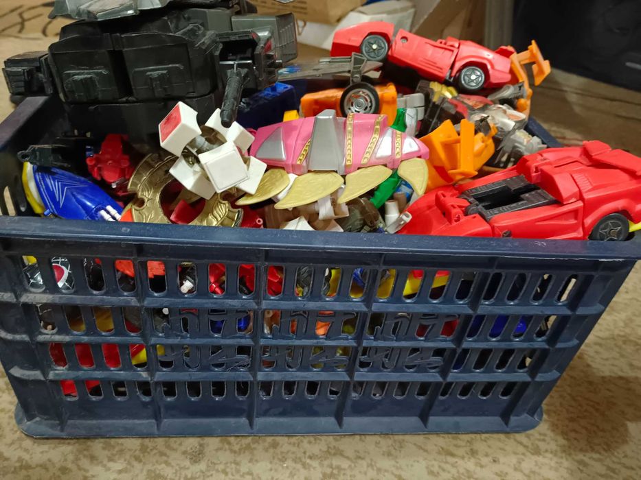 Игрушки трансформеры