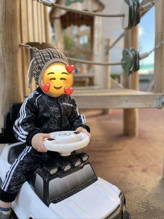 Продам детские вещи