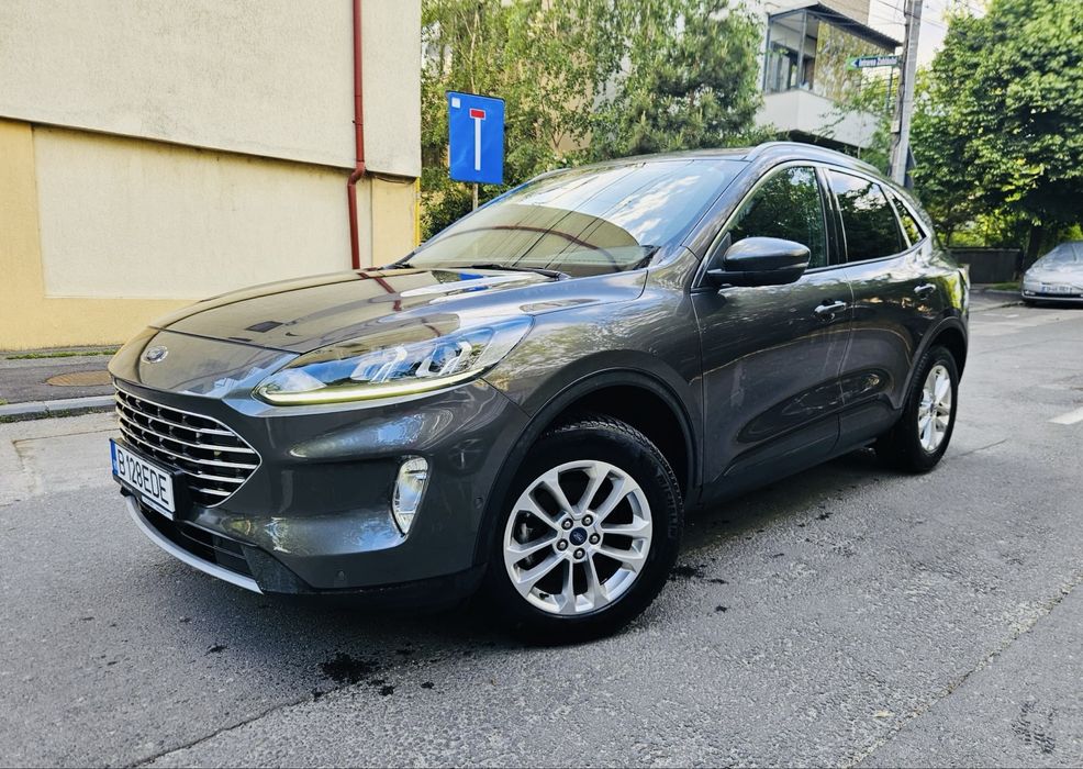Ford Kuga 2022 hybrid 190cp 4x4 titanium Virtual cockpit  Keyless entry/Go ACC Side assist