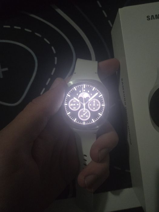 Смарт часы Samsung galaxy watch 8