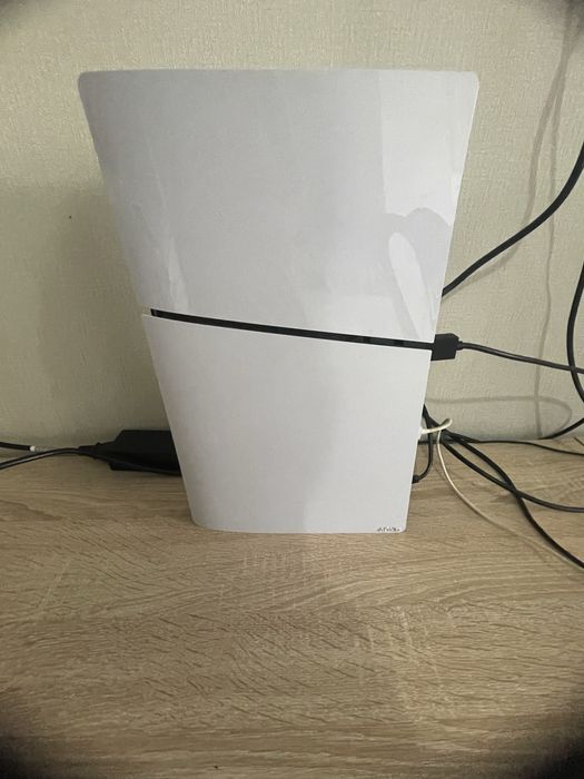 Playstation 5 , с двумя джостиками