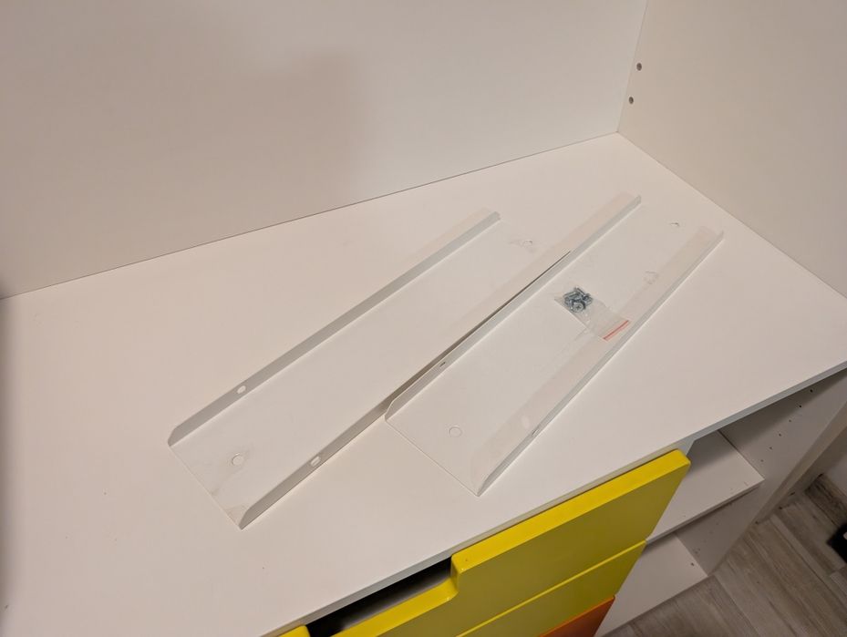 Masa de înfășat - birou cu sertare IKEA