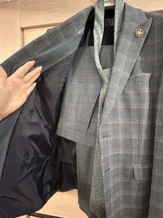 Мужской костюм