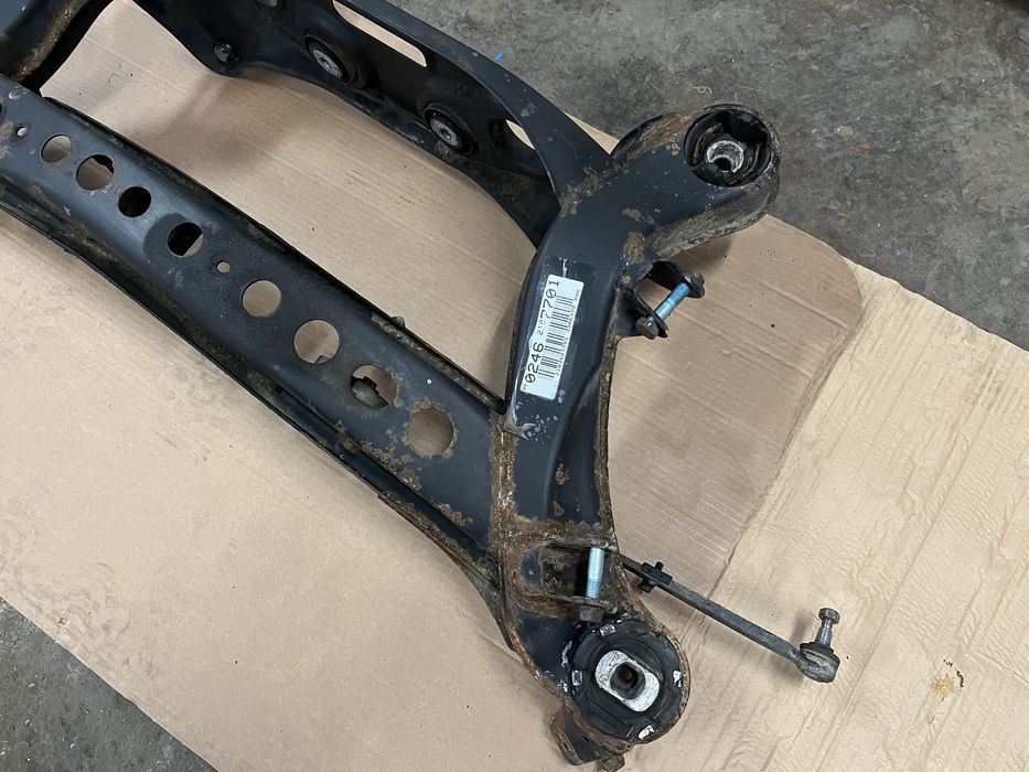 Заден мост за Mercedes E-class W210 Седан