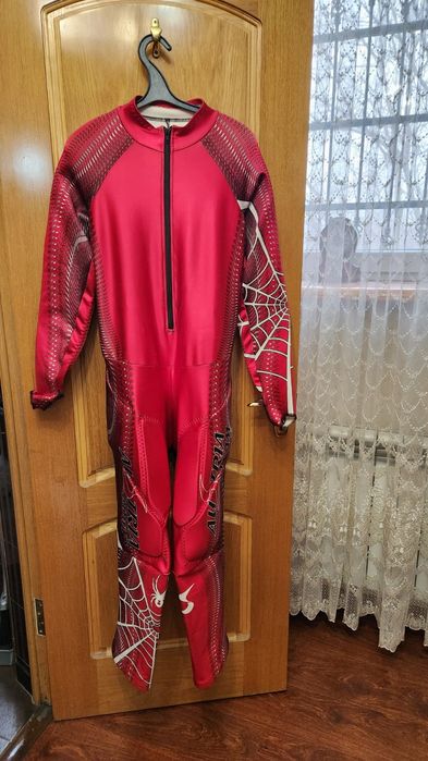 Горнолыжный костюм Spider