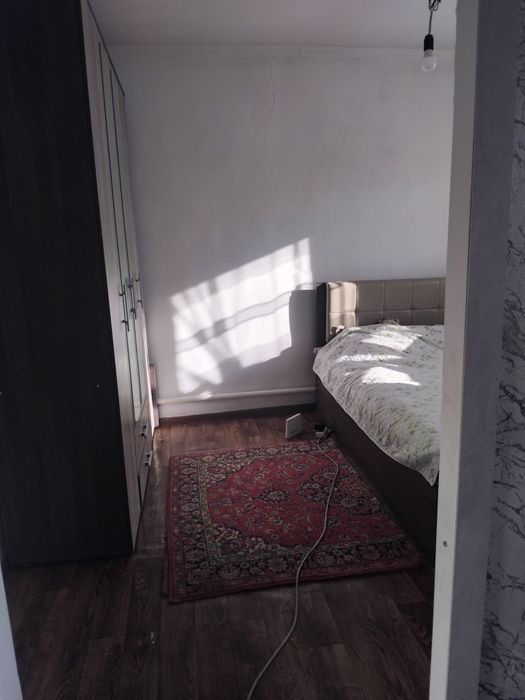 Дом на восточным левый