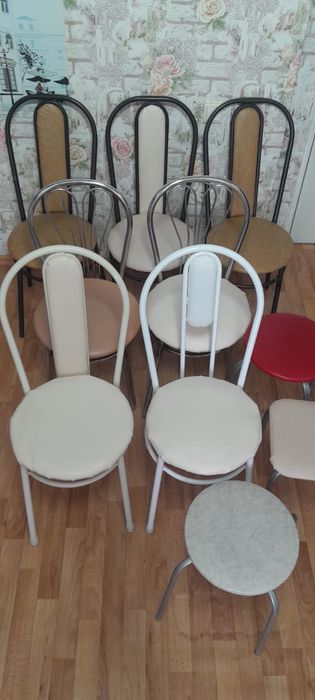 Продам б/у стулья в хорошем состоянии