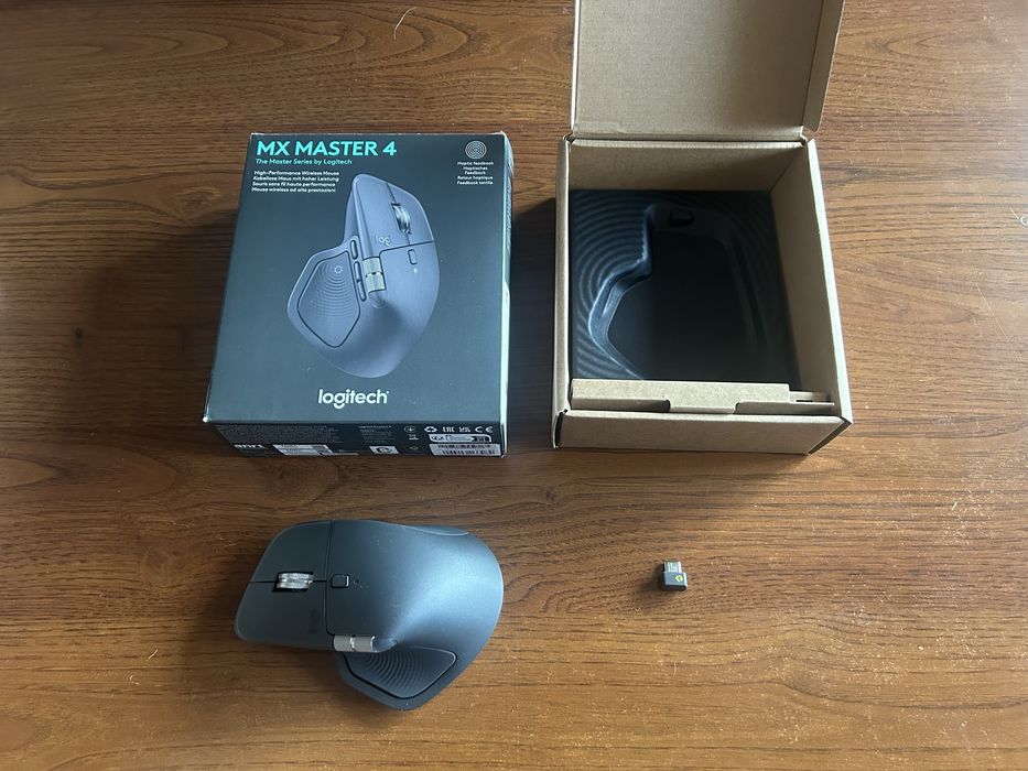 Мышь беспроводная Logitech MX Master 4