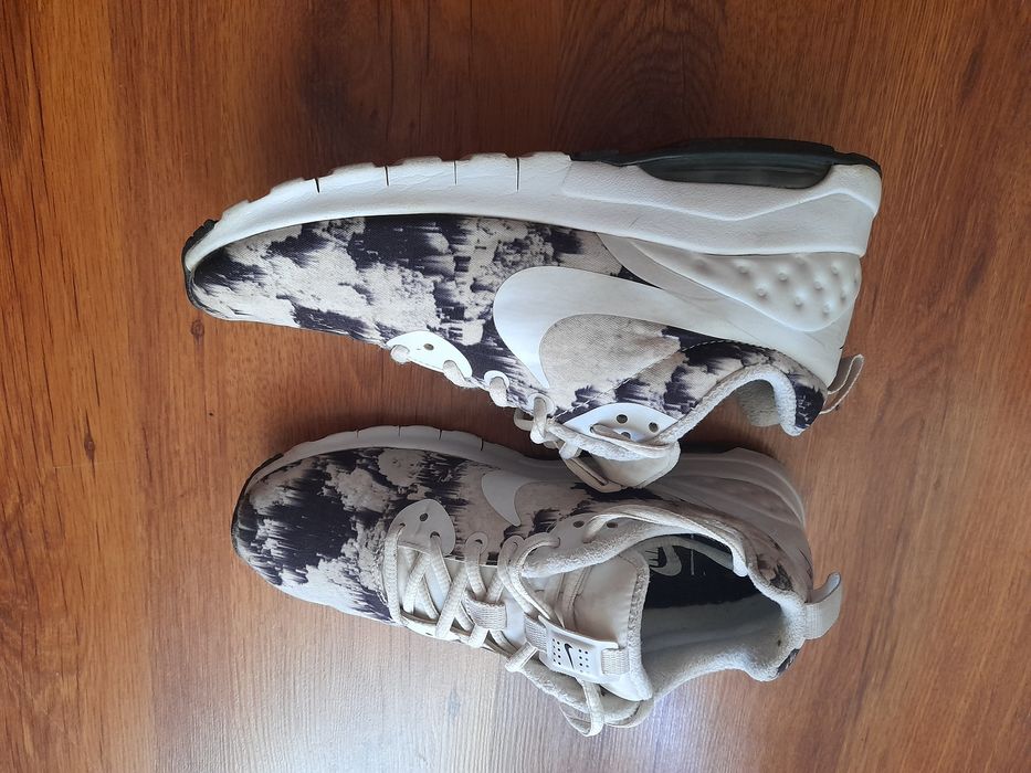 Nike Air max Motion маратонки 40 номер.