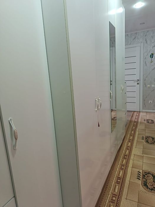 Продам шкаф в прихожую