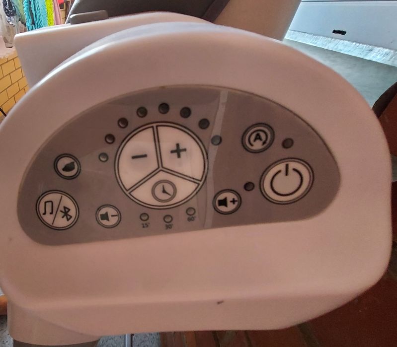 Продам шезлонг и стул 2в1 с музыкой