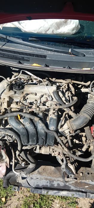 Portiere,bara spate.stopuri ,cutie viteze toyota auris 1.6 benzina.