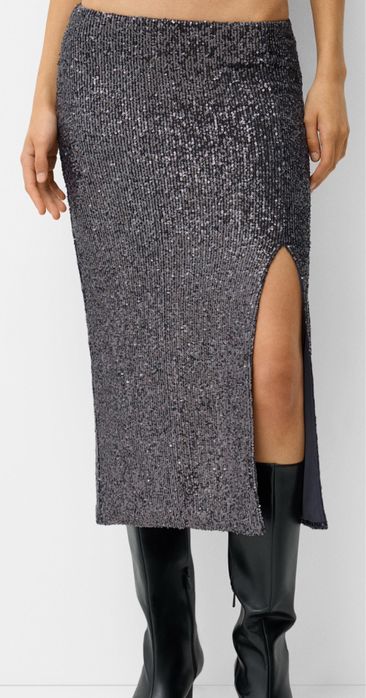 Пола Bershka с паети  дълга със странична цепка