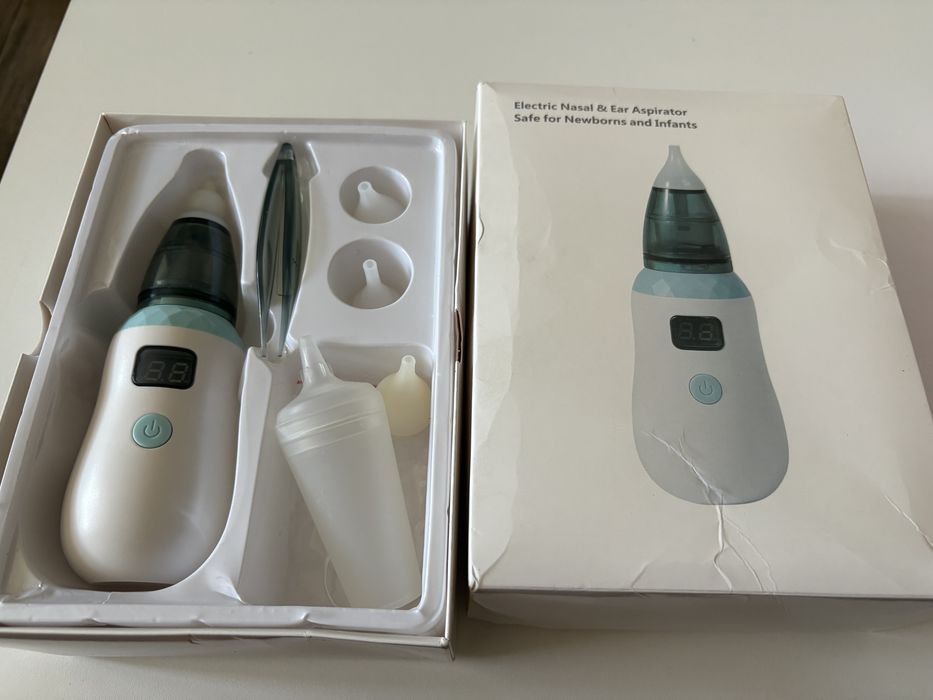 Vând aspirator nasal bebe