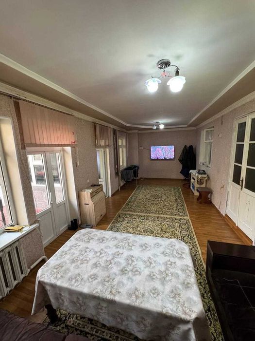 Фарғона центрда ховли уй сотилади