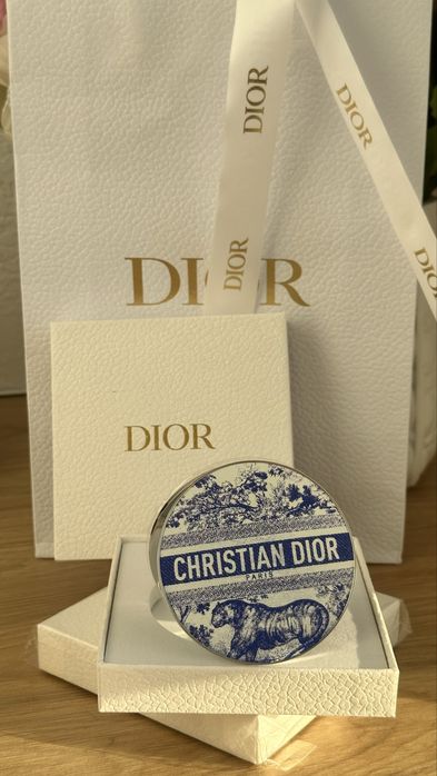 В наличии! Косметички, зеркала