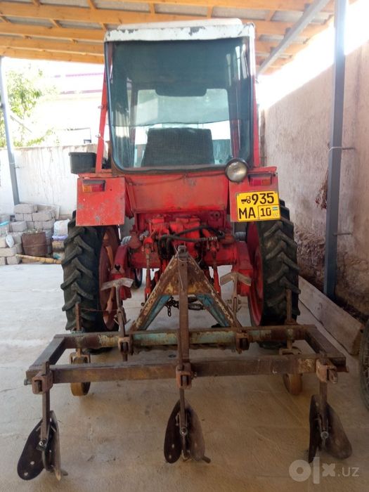 Traktor T25 sotiladi