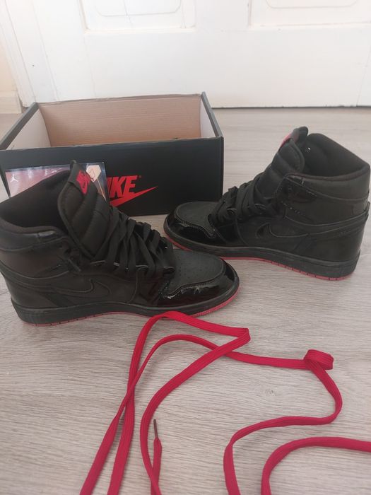 Jordan 1 high black