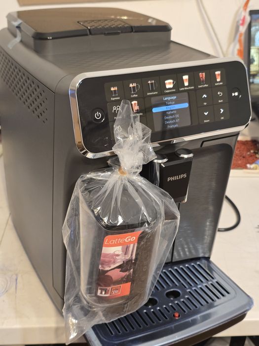 Espressor automat Philips Seria 5500 NOU SIGILAT