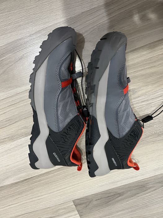 Incaltaminte trekking unisex marime 38