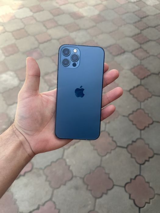 Продам телефон Айфон 12 Pro 128 Gb