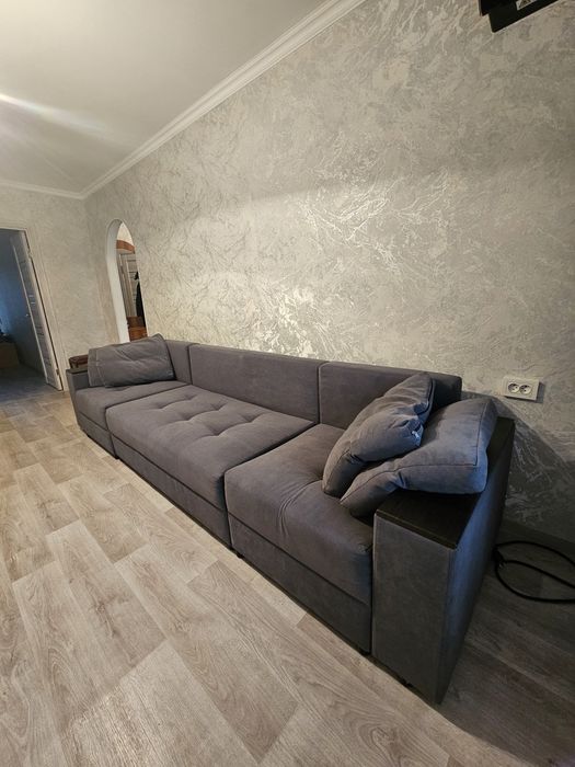 Продам диван 3.2 метра
