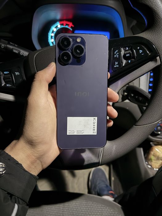 Продаю телефон хороший