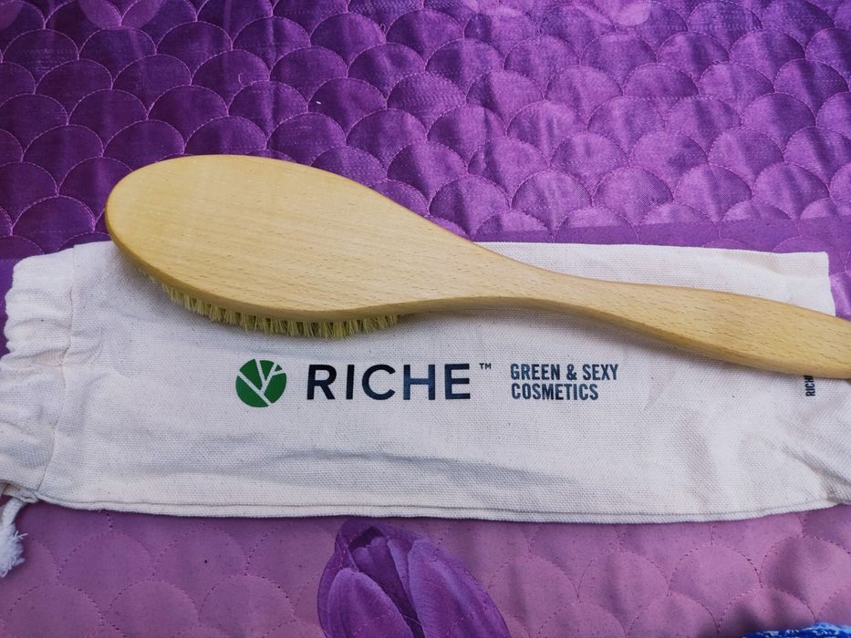 Щетка для тела.