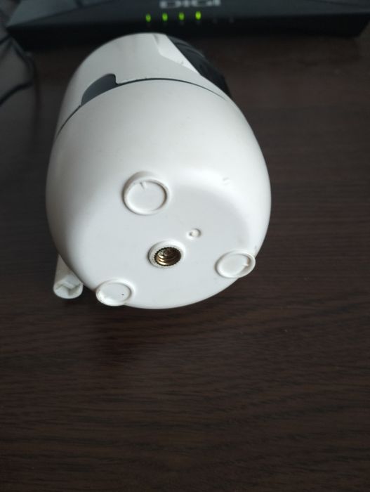 Vand camera de supraveghere